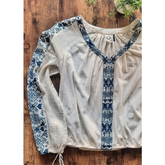 Anthropologie Akemi Kin Boho Embroidered Top - Picture 1 of 14